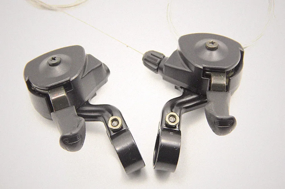 Shimano ST-CT20 Bicycle Bike Trigger Thumb 3 X 5 6 Speed Shifter Set