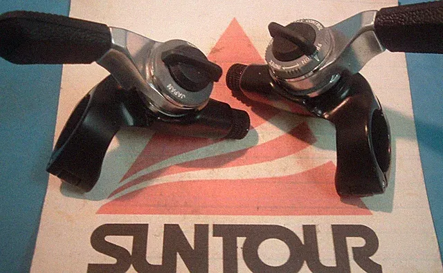 Suntour Japan XC-Sport 6-Spd Thumb Shifters MTB NEW/NOS Cables/Housing- Mint+