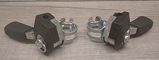 Vintage SunRace Power Friction Bicycle Thumb Shifters 5/6/7 Sp Pair Black/Silver