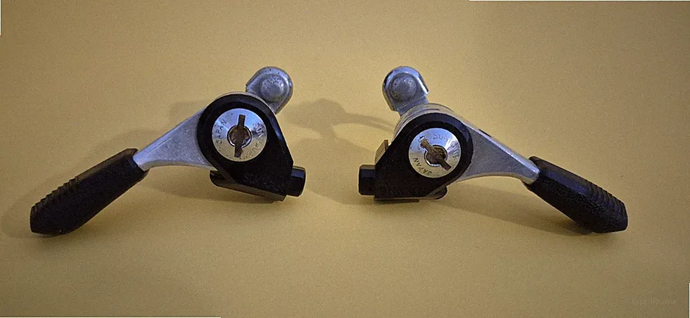 Vintgae Suntour Ratchet Thumb Shifters 3 X 6 Shifters Japan